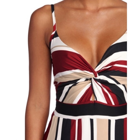 Stripe Jumpsuit - Picture 3 of 4